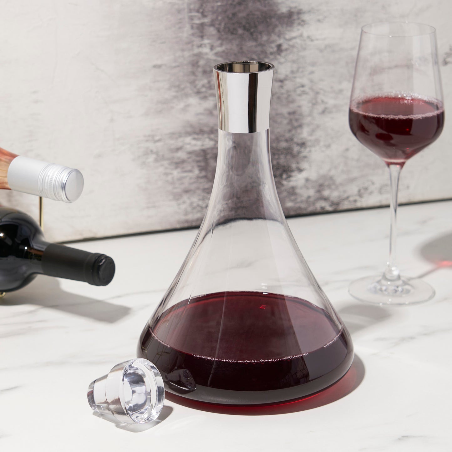 Irving 60 Oz Chrome-Rim Wine Decanter Viski