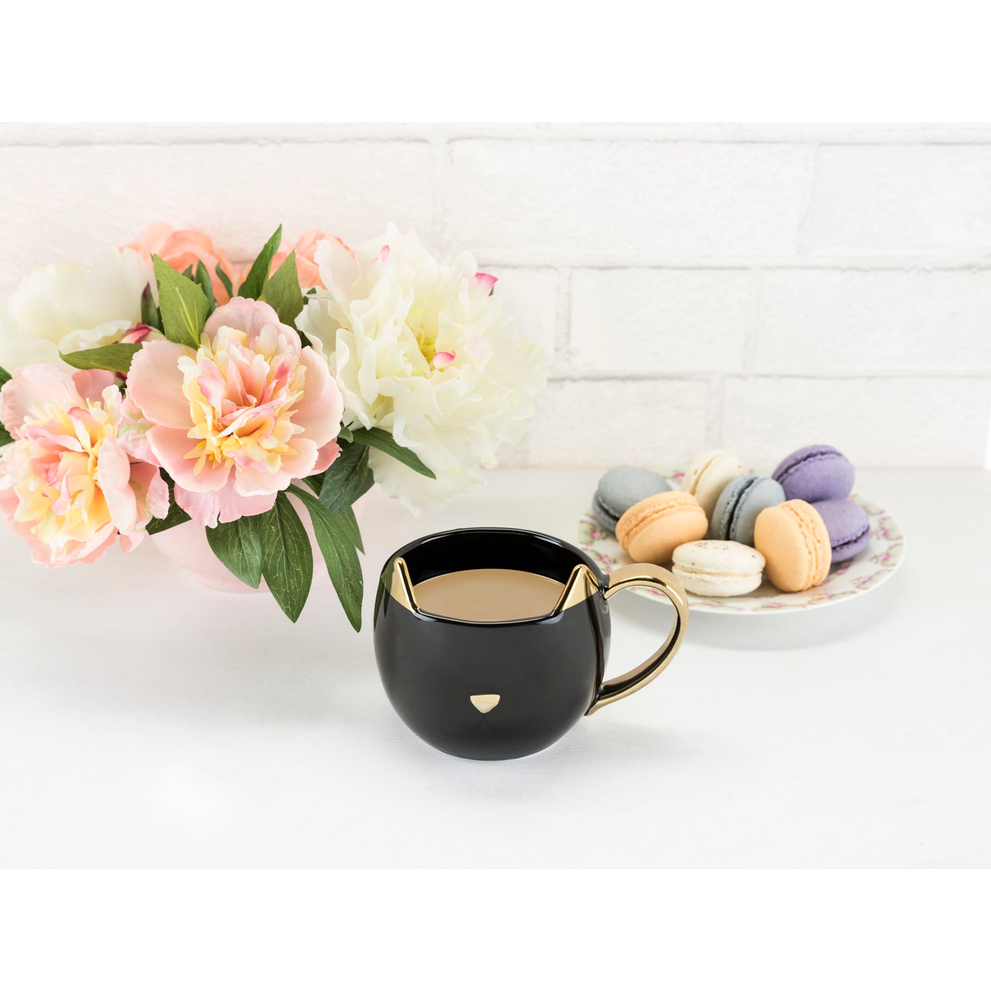 Chloe Black Cat Mug Pinky Up®