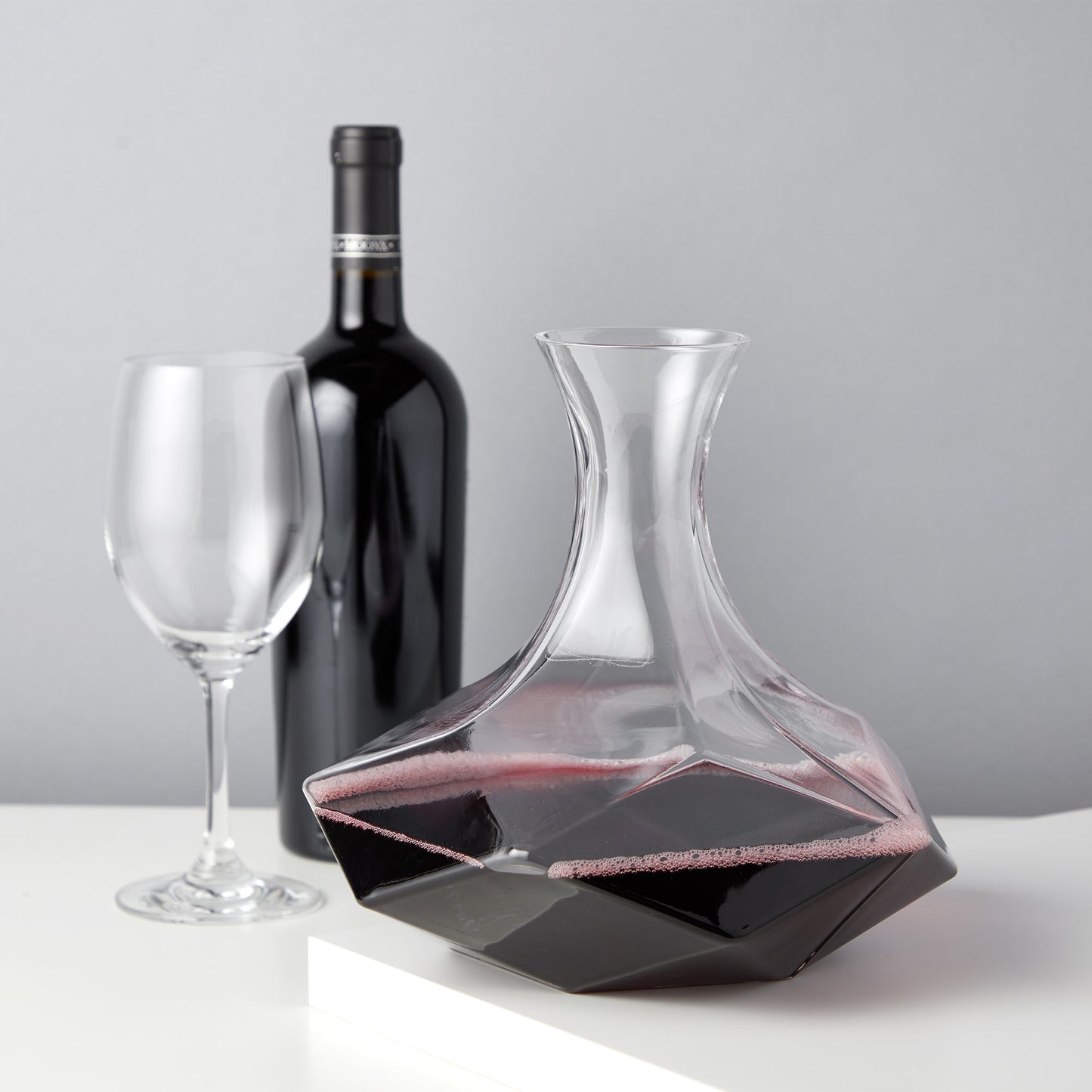Seneca 64 Oz Crystal Faceted  Wine Decanter Viski®